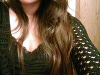 American soccer mom shared hot selfies