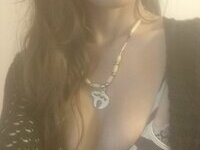 American soccer mom shared hot selfies