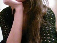 American soccer mom shared hot selfies