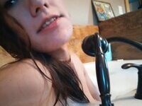 American soccer mom shared hot selfies