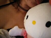 American soccer mom shared hot selfies