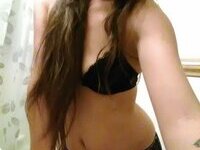 American soccer mom shared hot selfies