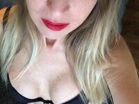 Horny selfie MILF