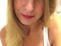 Horny selfie MILF