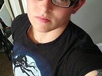 Muscled bisexual tomboy
