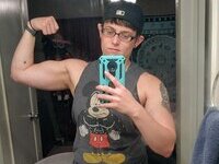 Muscled bisexual tomboy