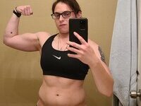 Muscled bisexual tomboy