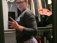 Muscled bisexual tomboy