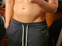 Muscled bisexual tomboy
