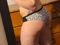Muscled bisexual tomboy