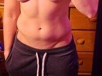Muscled bisexual tomboy