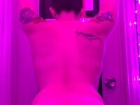 Muscled bisexual tomboy