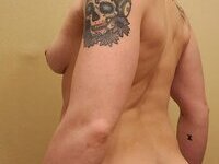 Muscled bisexual tomboy