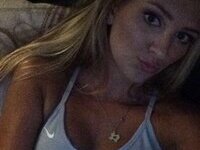 Perfect teen Bailey