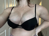 Pregnant wife selfies shared by hubbie