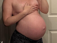 Pregnant wife selfies shared by hubbie