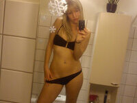 Stunning blonde girlfriend home selfies