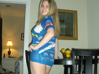 Adorable nudist girlfriend