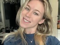 Innocent blonde Kyra