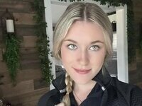 Innocent blonde Kyra