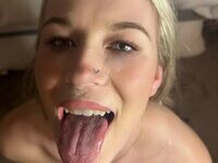 Innocent blonde Kyra