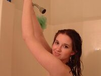 Innocent teen Tamara
