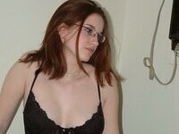 Innocent teen Tamara