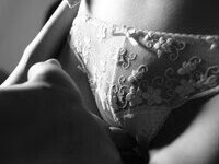 Sexy girlfriend selfshot nudes
