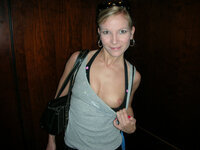 Pretty amateur blonde homemade pics