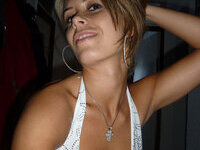 Amateur couple share private porn pics