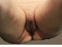 Sexy wife who loves to show herself naked