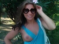 Мужья сливают голых жён 4/ Husbands leak naked wives 4