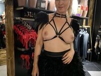 Мужья сливают голых жён 3/ Husbands leak naked wives 3