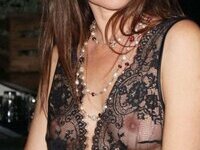 Мужья сливают голых жён 2/ Husbands leak naked wives 2