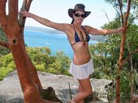 Fit Texas mom Katy flashing rock hard nipples outdoors