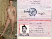 Нравится позировать голой/I like posing naked.