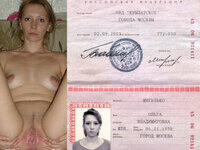 Нравится позировать голой/I like posing naked.