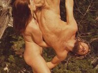 Dude.... She is so damn hot..