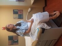 Sexy MILF Gyno Flash