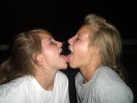 Lesbians ready to lick and kiss