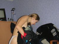 Amateur girl posing naked