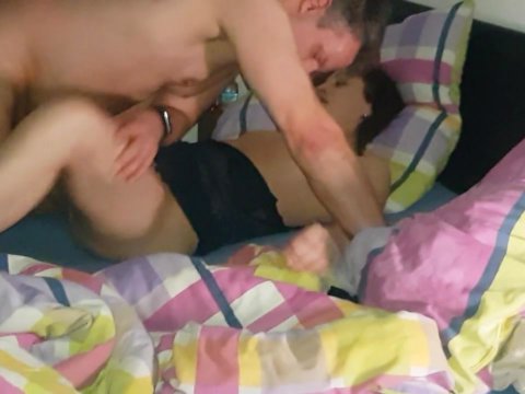 Play 'Cute brunette pussy licked and fucked'