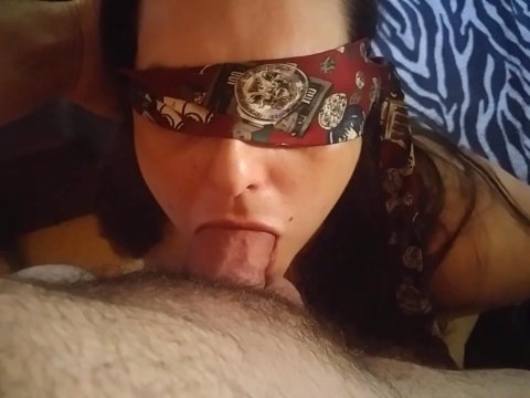 Play 'Blindfolded wife blow job'