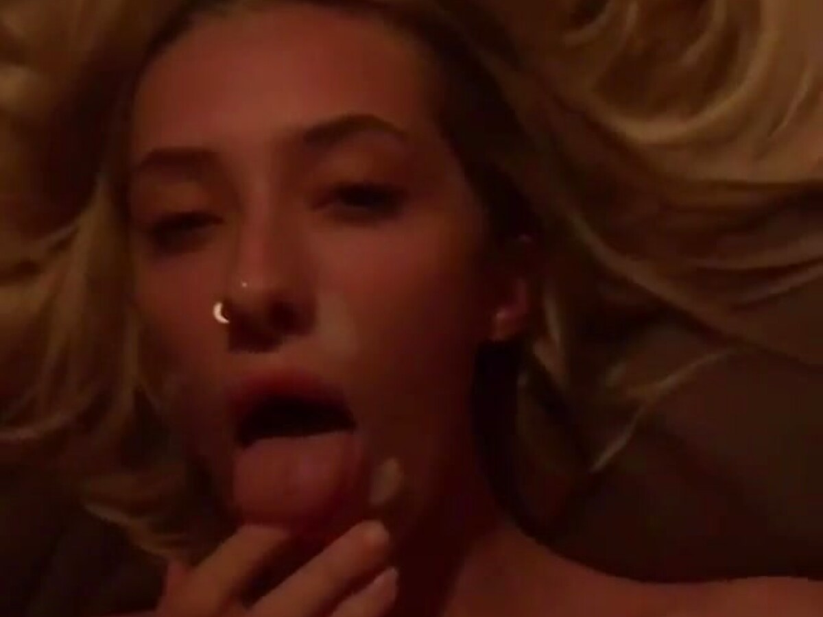 Play 'Sexy blonde pleases my big cock and gets a reward'