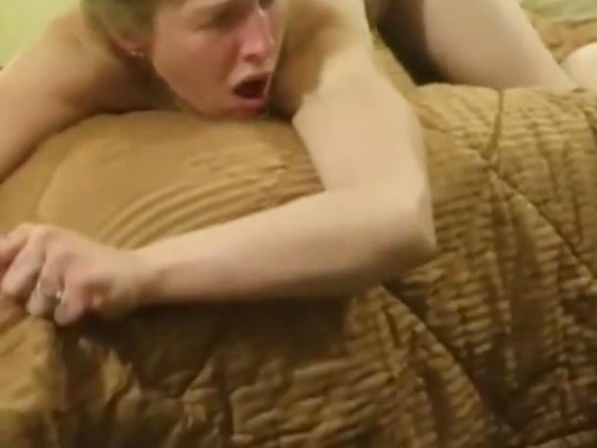 Play 'He fucked me doggy style while I moaned loudly.'