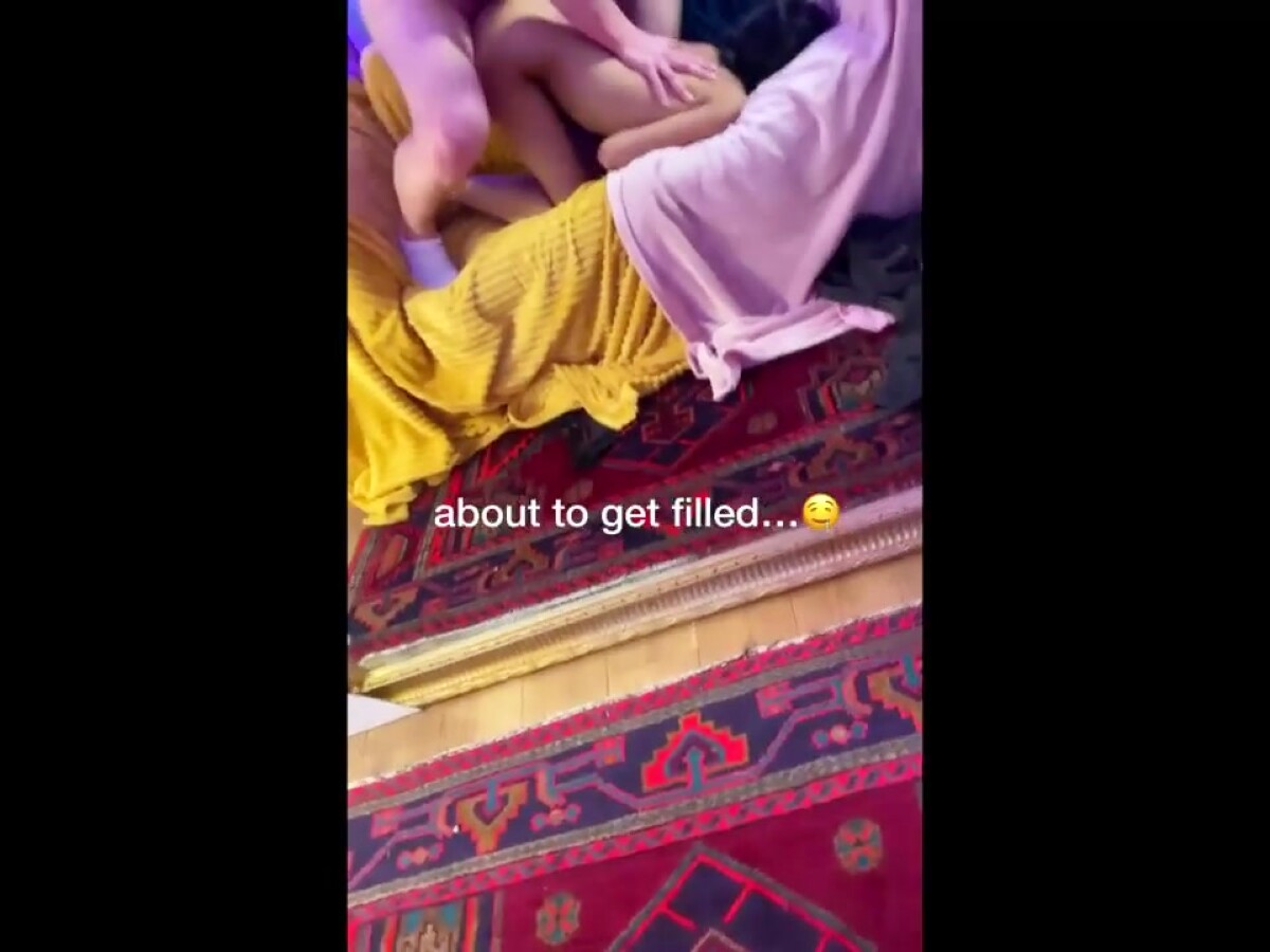 Play 'Hot anal and pussy action in a fancy bedroom'