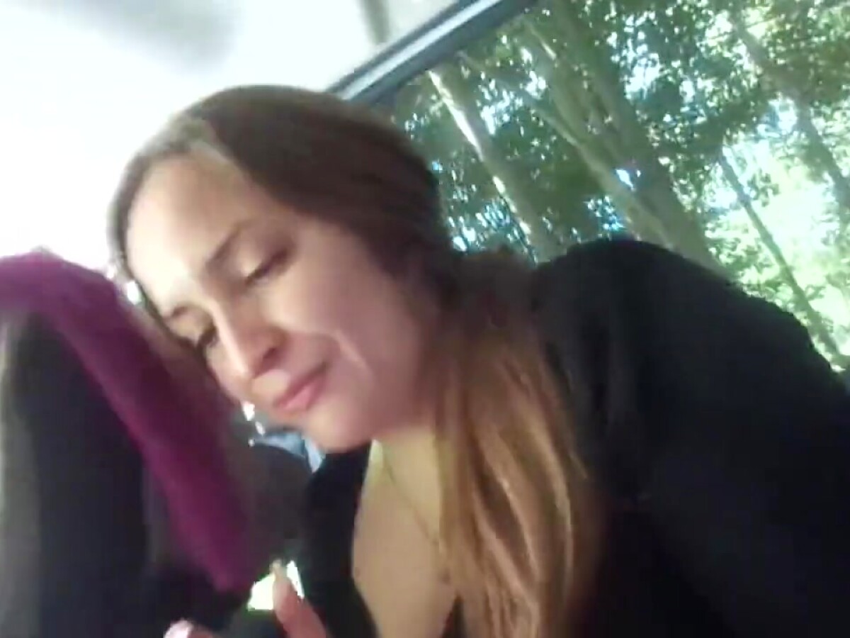 Play 'Жена делает минет любовнику / Wife gives blowjob to lover'